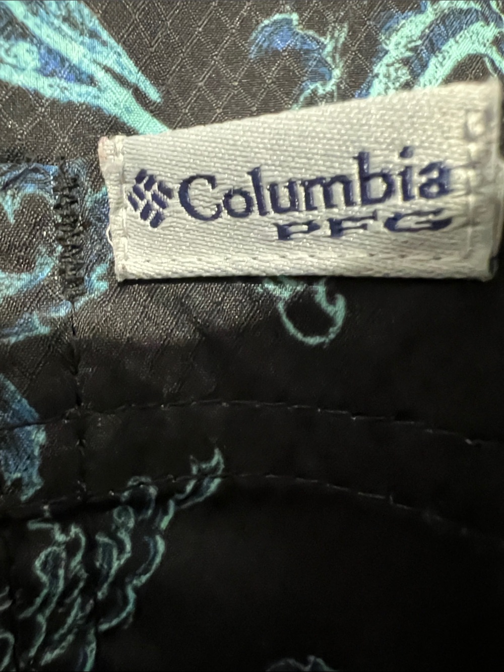 Columbia PFG Vented Fishing Shirt. Short-Sleeve Button-Up Shirt - Picture 3 of 6